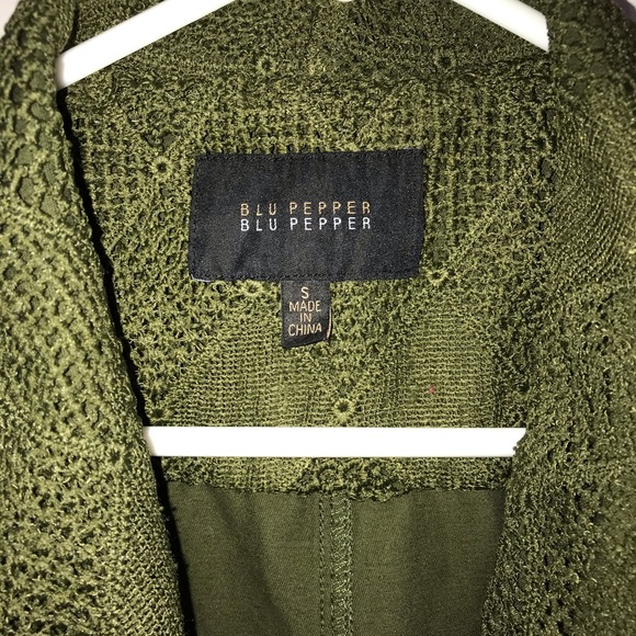 Green vest - Picture 2 of 3